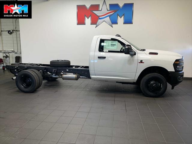 2026 RAM Ram 3500 Chassis Cab RAM 3500 TRADESMAN CHASSIS REGULAR CAB 4X4 84 CA 2026 RAM Ram 3500 Chassis Cab RAM 3500 TRADESMAN CHASSIS REGULAR CAB 4X4 84 CA