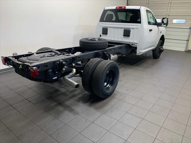 2026 RAM Ram 3500 Chassis Cab RAM 3500 TRADESMAN CHASSIS REGULAR CAB 4X4 84 CA 2026 RAM Ram 3500 Chassis Cab RAM 3500 TRADESMAN CHASSIS REGULAR CAB 4X4 84 CA