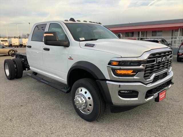 2026 RAM Ram 5500 Chassis Cab RAM 5500 TRADESMAN CHASSIS CREW CAB 4X2 60 CA