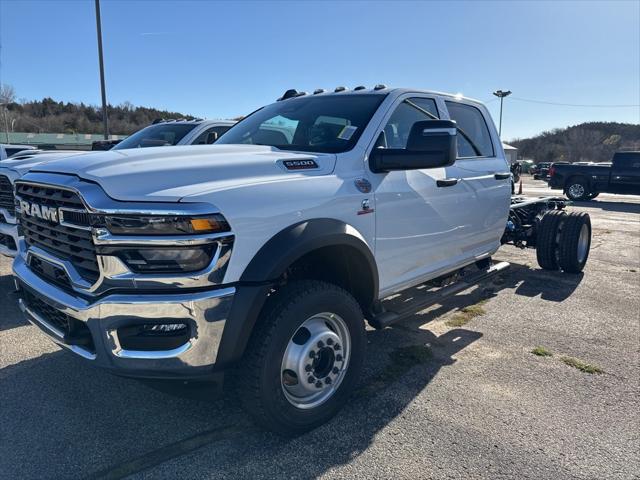 2026 RAM Ram 5500 Chassis Cab RAM 5500 TRADESMAN CHASSIS CREW CAB 4X4 84 CA 2026 RAM Ram 5500 Chassis Cab RAM 5500 TRADESMAN CHASSIS CREW CAB 4X4 84 CA