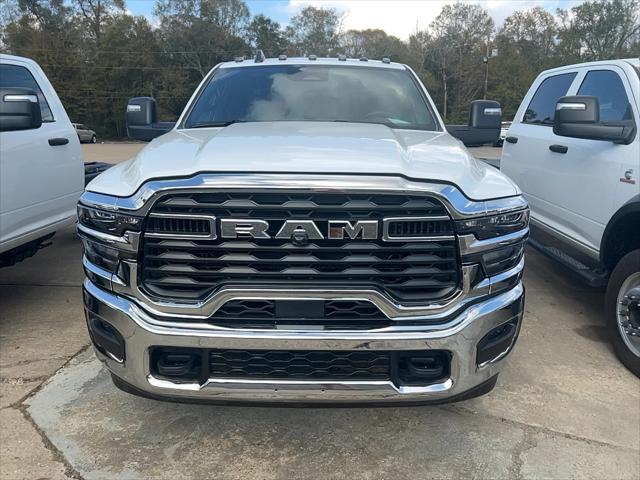 2026 RAM Ram 3500 Chassis Cab RAM 3500 TRADESMAN CREW CAB CHASSIS 4X4 60 CA 2026 RAM Ram 3500 Chassis Cab RAM 3500 TRADESMAN CREW CAB CHASSIS 4X4 60 CA