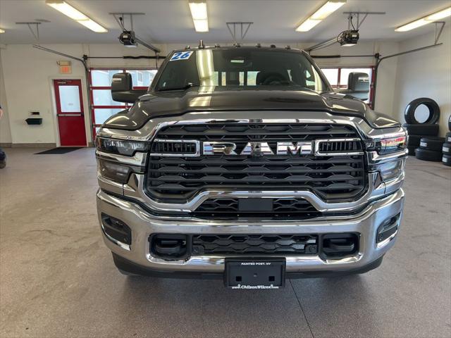 2026 RAM Ram 2500 RAM 2500 TRADESMAN CREW CAB 4X4 64 BOX
