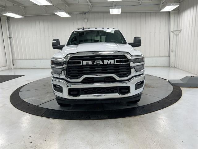 2026 RAM Ram 3500 RAM 3500 TRADESMAN CREW CAB 4X4 8 BOX