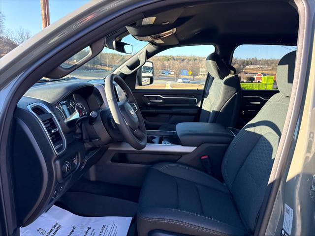 2026 Ram 1500 Big Horn Crew Cab 4x4 5'7" Box