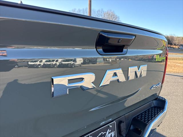 2026 Ram 1500 Big Horn Crew Cab 4x4 5'7" Box