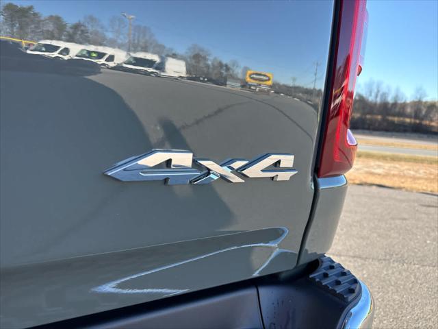 2026 Ram 1500 Big Horn Crew Cab 4x4 5'7" Box