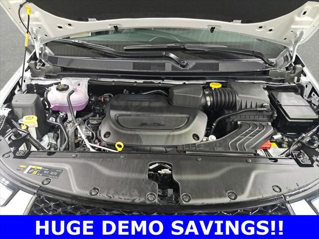2026 Chrysler Pacifica Select AWD