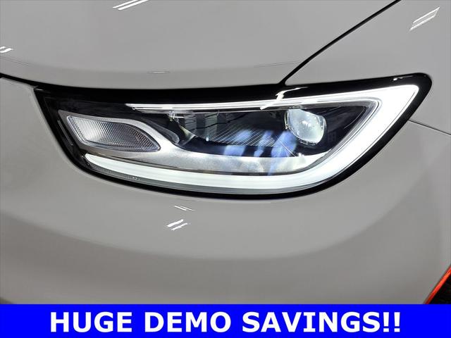 2026 Chrysler Pacifica Select AWD