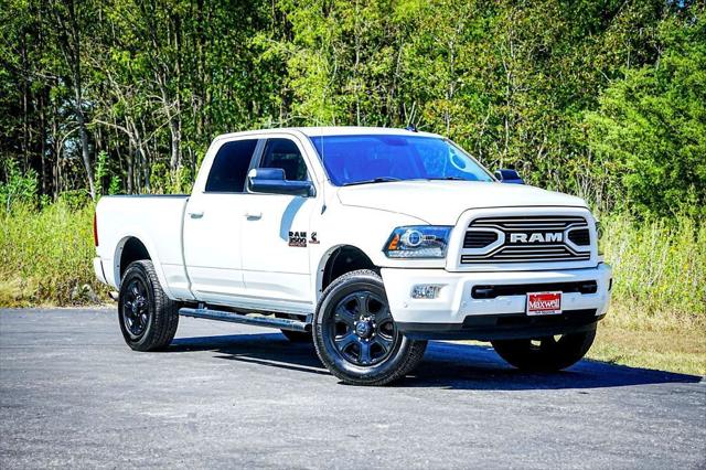 2018 RAM 3500 Laramie Crew Cab 4x4 64 Box 2018 RAM 3500 Laramie Crew Cab 4x4 64 Box