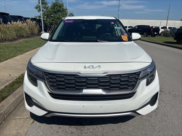 2023 Kia Seltos LX 2023 Kia Seltos LX