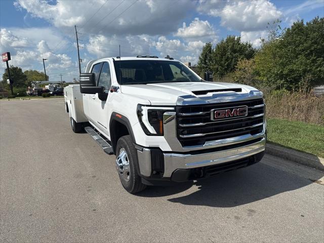 2024 GMC Sierra 3500HD Chassis SLE