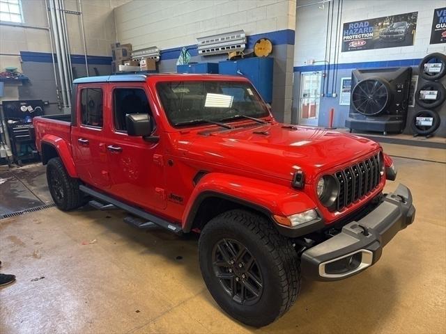 2024 Jeep Gladiator Sport S
