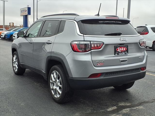 2022 Jeep Compass Latitude Lux 4x4 2022 Jeep Compass Latitude Lux 4x4