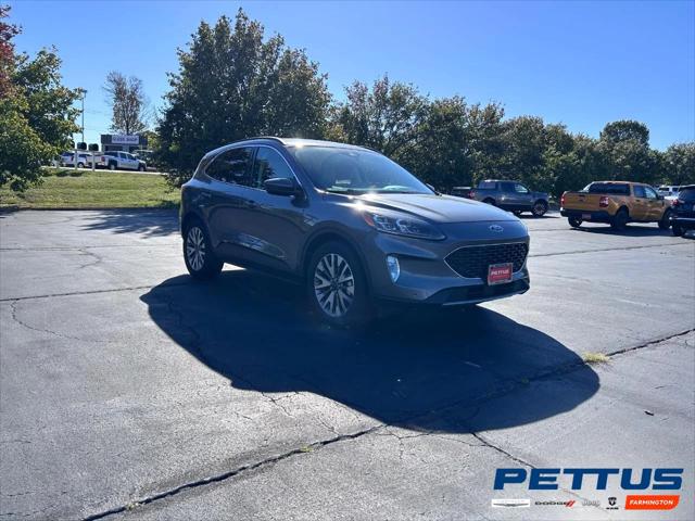 2022 Ford Escape Titanium Hybrid 2022 Ford Escape Titanium Hybrid