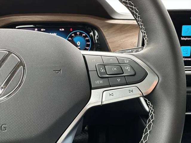 2026 Volkswagen Atlas SE with Technology
