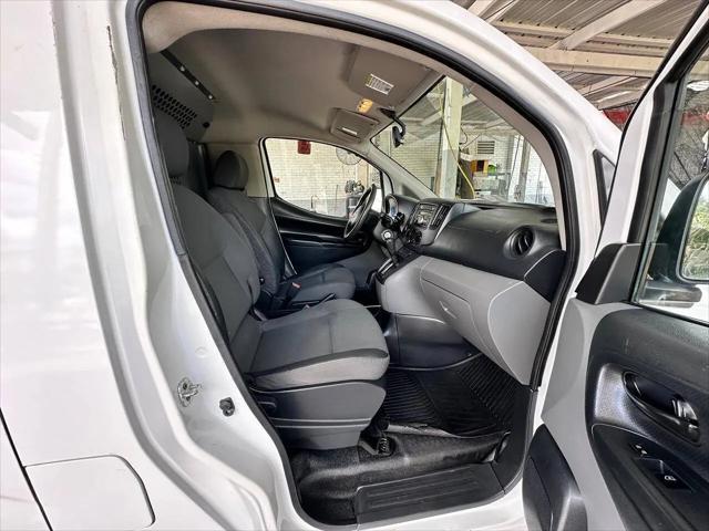 2017 Nissan NV200 S
