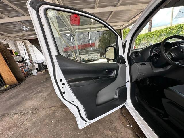 2017 Nissan NV200 S