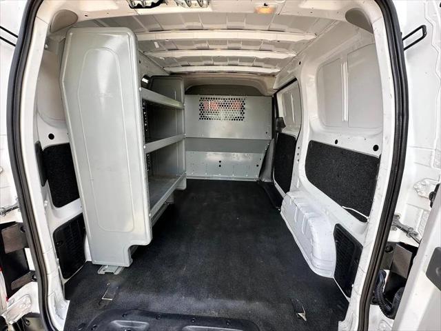 2017 Nissan NV200 S