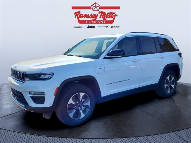 2022 Jeep Grand Cherokee 4xe Limited 4x4 2022 Jeep Grand Cherokee 4xe Limited 4x4