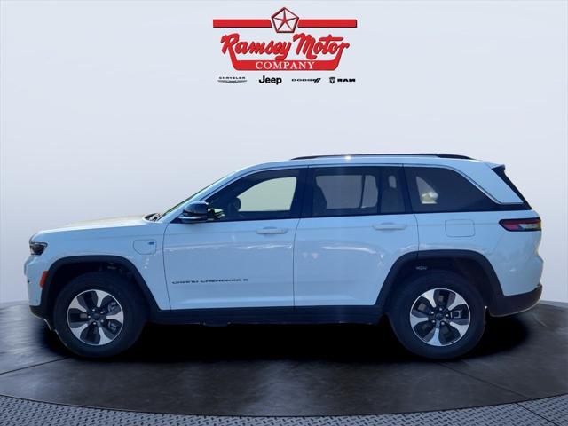 2022 Jeep Grand Cherokee 4xe Limited 4x4 2022 Jeep Grand Cherokee 4xe Limited 4x4