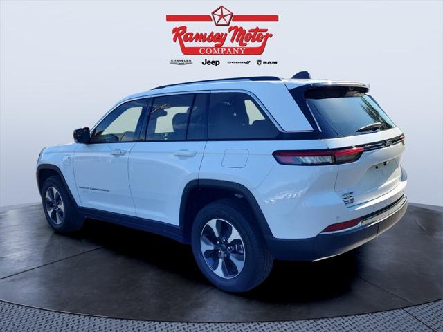 2022 Jeep Grand Cherokee 4xe Limited 4x4 2022 Jeep Grand Cherokee 4xe Limited 4x4