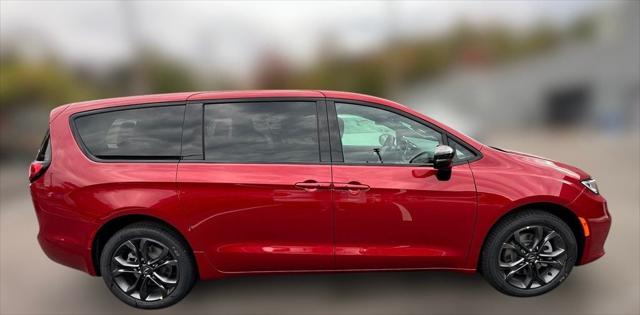 2026 Chrysler Pacifica PACIFICA SELECT AWD 2026 Chrysler Pacifica PACIFICA SELECT AWD