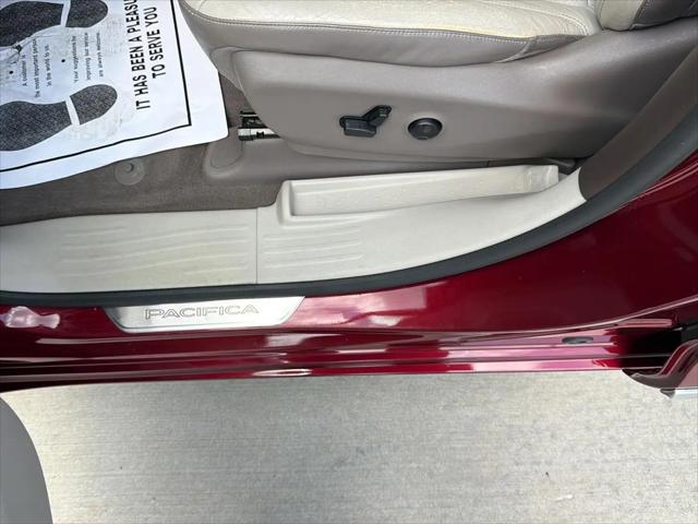 2017 Chrysler Pacifica Touring-L Plus