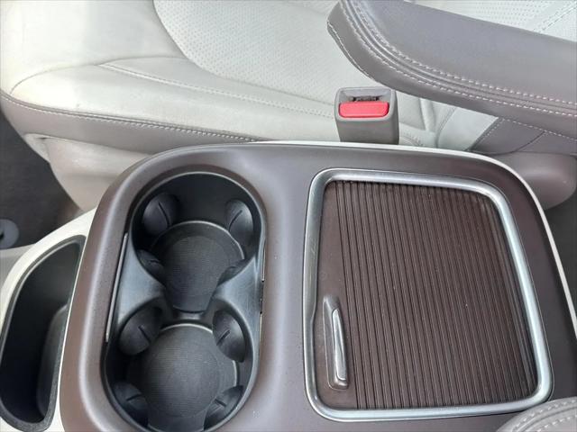 2017 Chrysler Pacifica Touring-L Plus