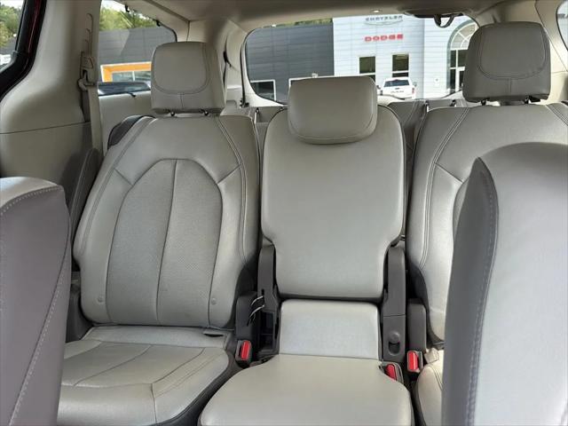 2017 Chrysler Pacifica Touring-L Plus