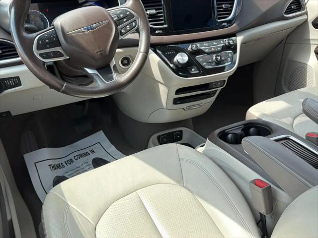 2017 Chrysler Pacifica Touring-L Plus
