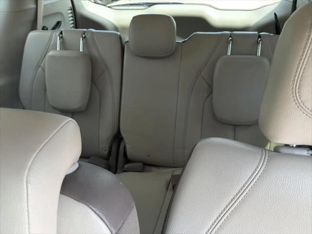 2017 Chrysler Pacifica Touring-L Plus