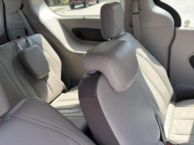 2017 Chrysler Pacifica Touring-L Plus
