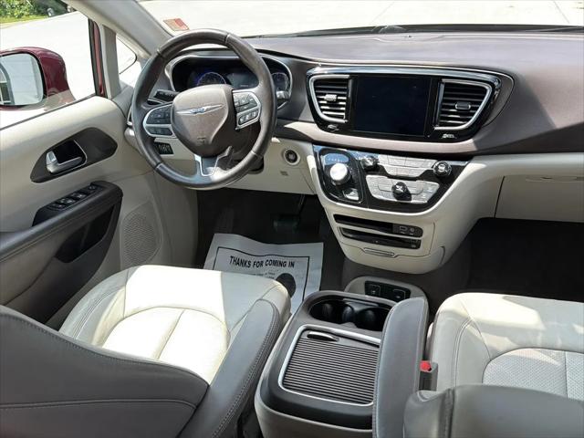2017 Chrysler Pacifica Touring-L Plus
