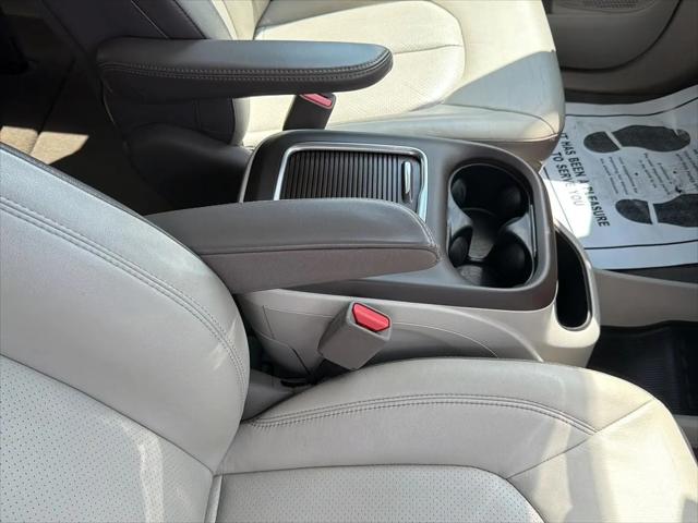 2017 Chrysler Pacifica Touring-L Plus
