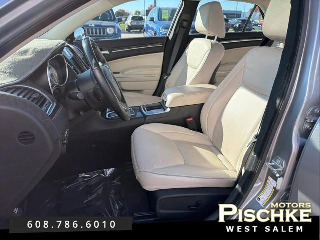 2018 Chrysler 300 Limited AWD 2018 Chrysler 300 Limited AWD