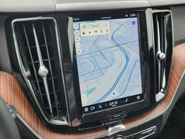 2023 Volvo XC60 Recharge T8 Plus Dark Theme