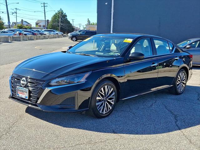 2025 Nissan Altima SV FWD