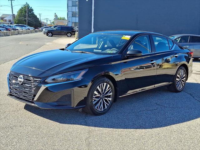 2025 Nissan Altima SV FWD