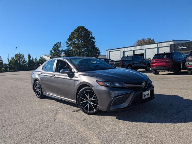 2024 Toyota Camry SE