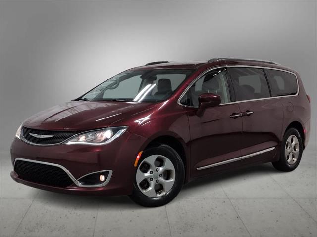 2017 Chrysler Pacifica Touring-L Plus 2017 Chrysler Pacifica Touring-L Plus