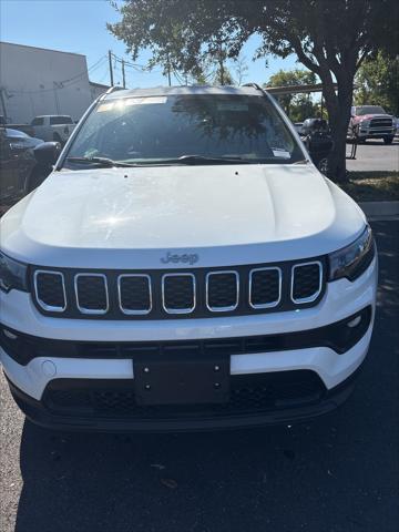 2025 Jeep Compass Latitude 4x4 2025 Jeep Compass Latitude 4x4