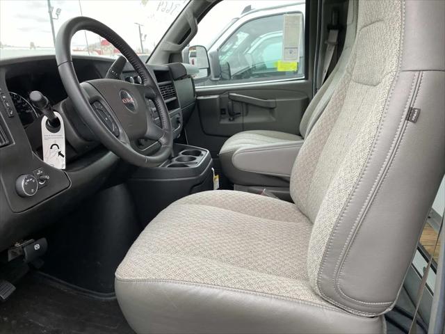 2023 GMC Savana Cutaway Work Van