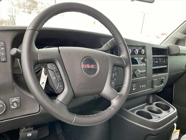 2023 GMC Savana Cutaway Work Van