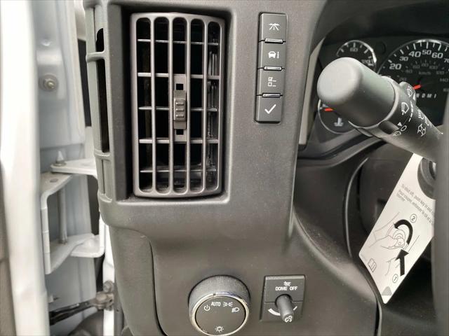 2023 GMC Savana Cutaway Work Van