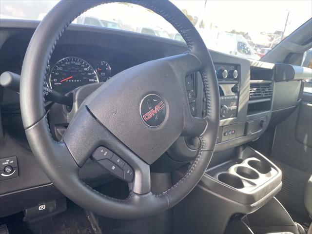 2023 GMC Savana Cutaway Work Van