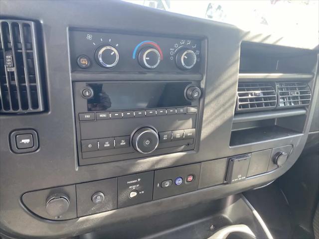 2023 GMC Savana Cutaway Work Van