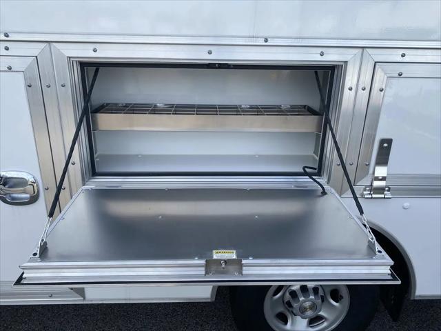 2025 Chevrolet Express Cutaway Work Van
