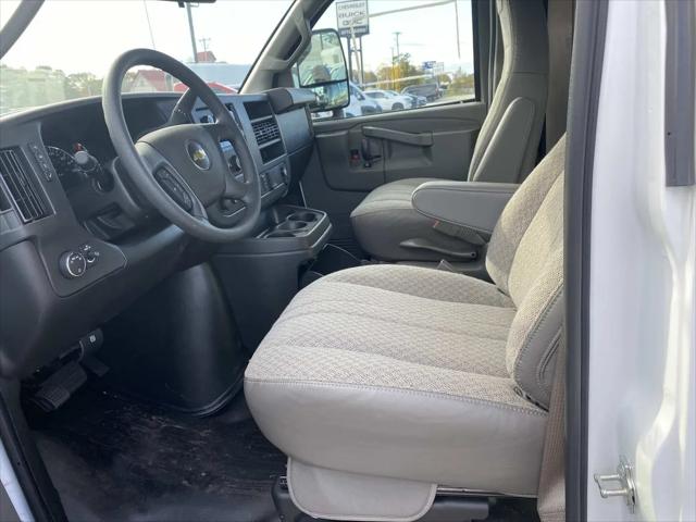 2025 Chevrolet Express Cutaway Work Van