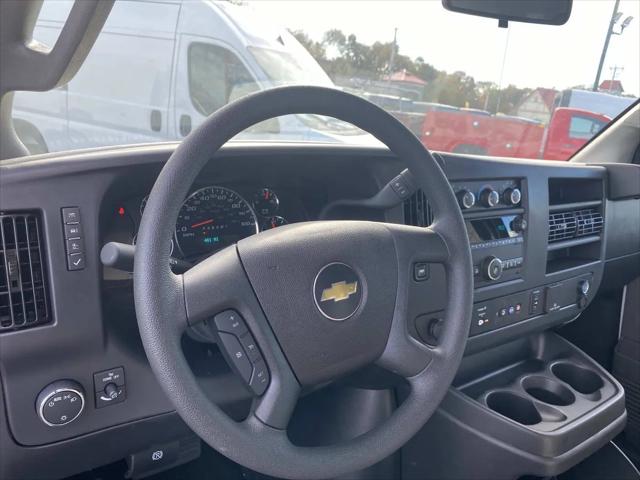 2025 Chevrolet Express Cutaway Work Van