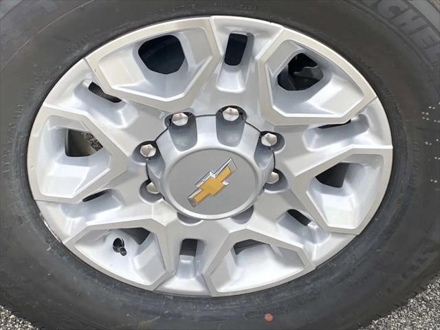 2025 Chevrolet Silverado 3500HD 4WD Crew Cab Long Bed LT